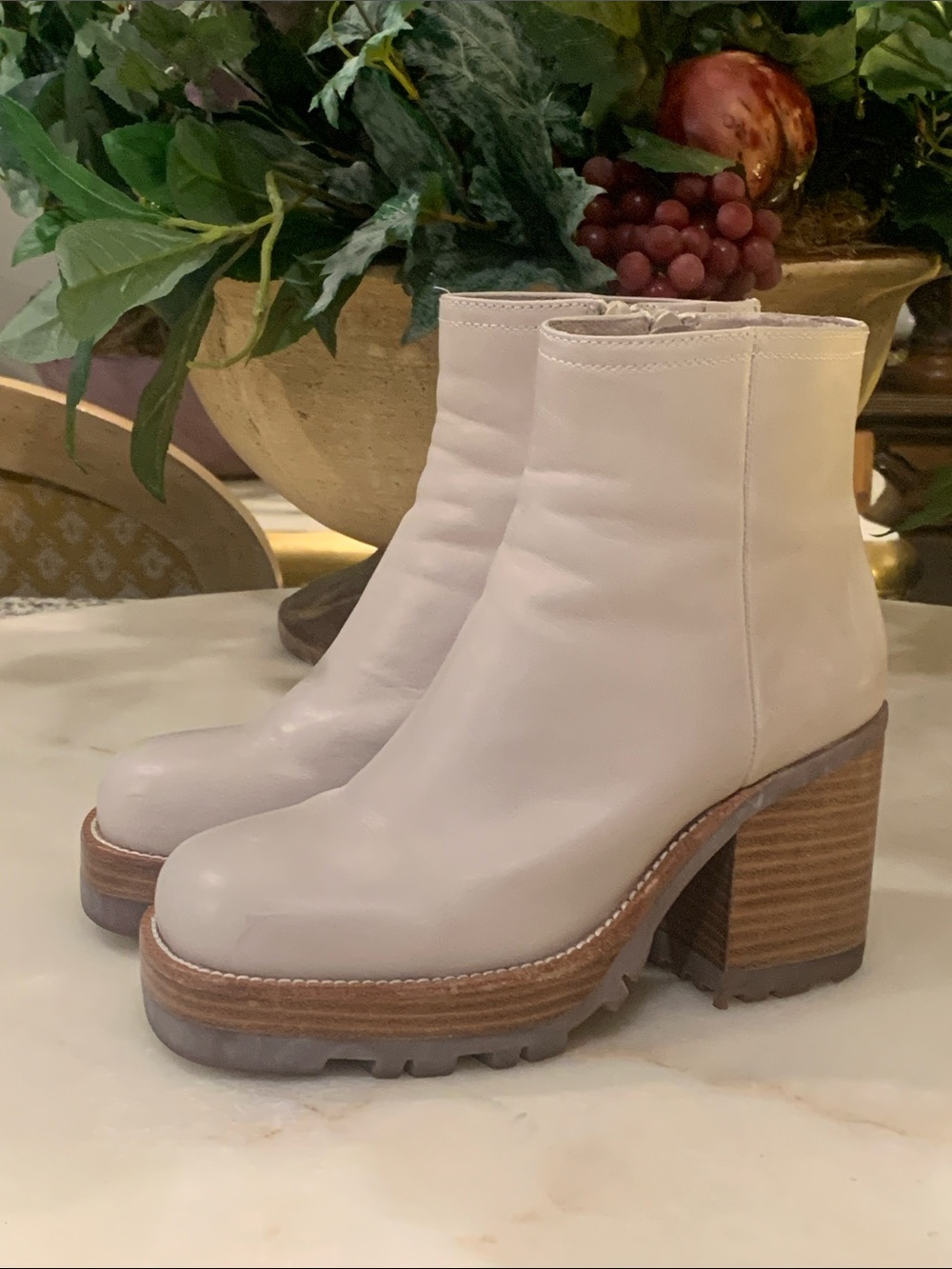 Jeffrey Campbell Beige Leather Boots Size 7